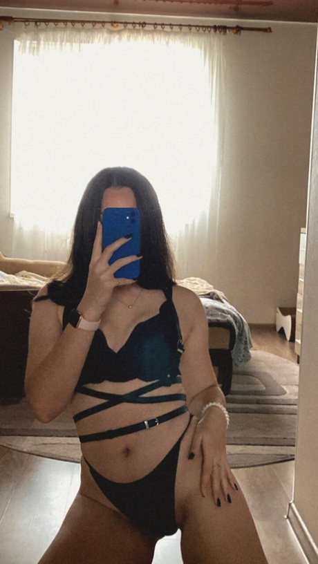 お腹に射精 アート裸 写真
