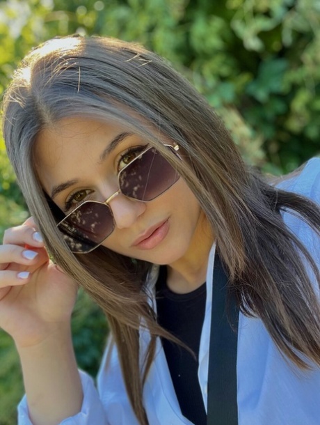 skinny glasses hot nude pic
