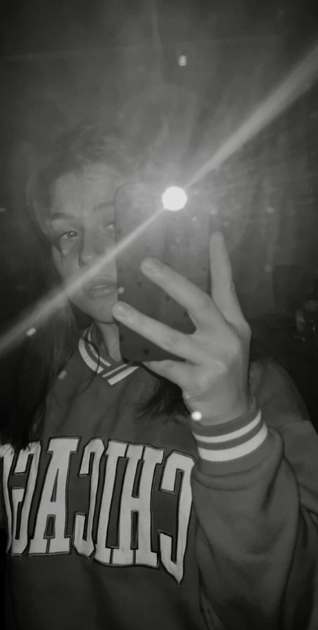 Teen-Selfie exklusive akt bilder