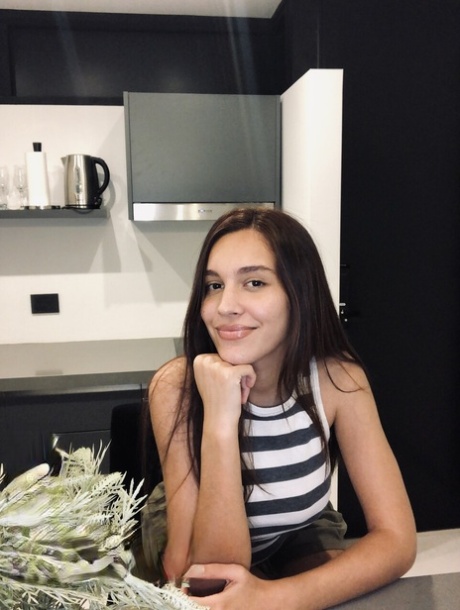 modelo adolescente bastante exclusivo galería