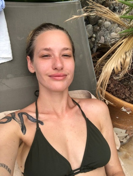 金髪の自撮り ホットセクシー 写真