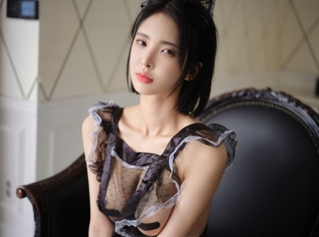 adolescente coreana desnudo de alta calidad foto