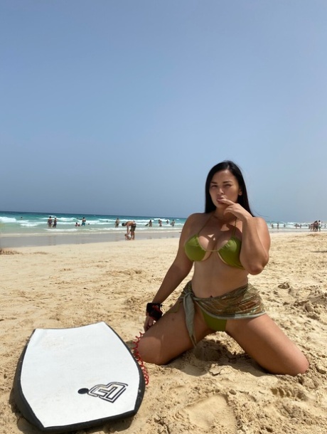 knubbig bikini gratis pretty samling
