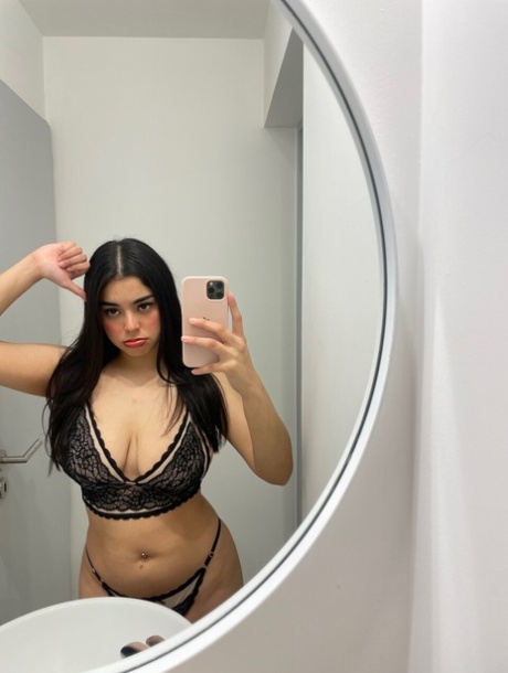 bryster-selfie kunst af høj kvalitet pic