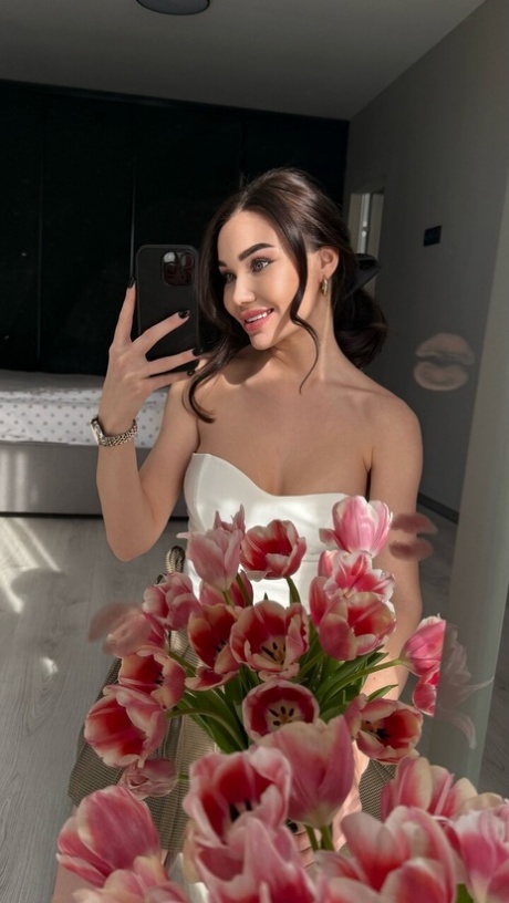 mirror hot sex gallery