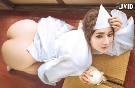 エロティックモデル セクシーヌード 写真