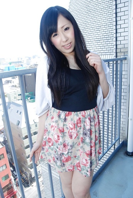 japansk skjørt hd porno bilder
