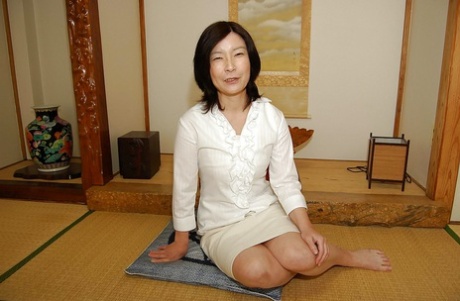 japanese skirt hot nude archive