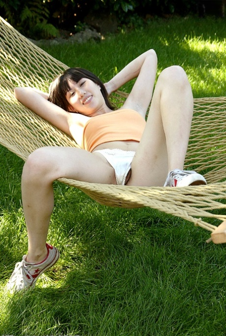 smuk asiatisk sexet top billeder