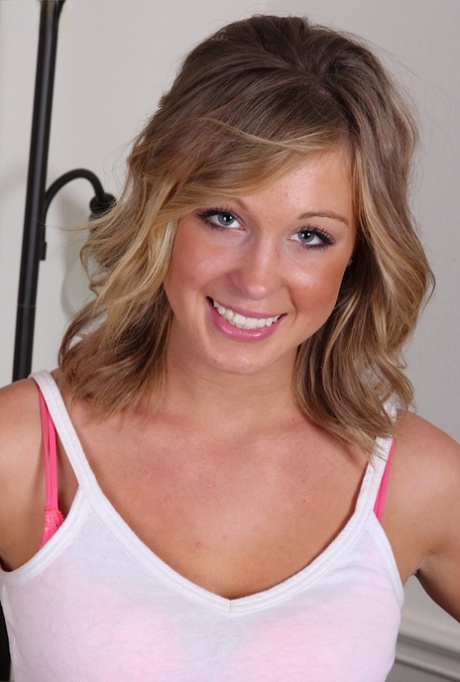 Ashley Jones hot actress gallery