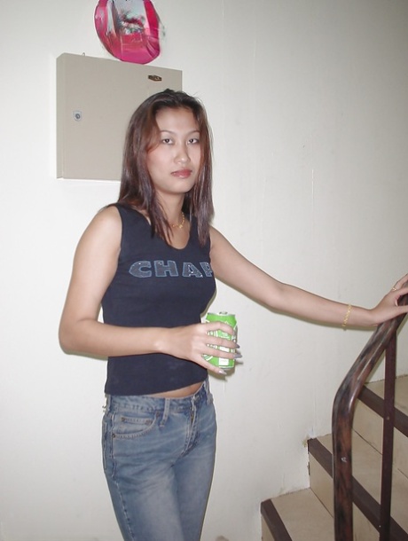 asiatiske jeans vakre naken foto