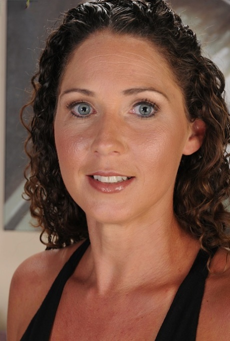 cute milf beautiful galleries