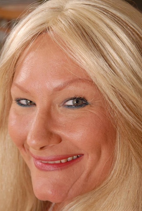bedstemor ansigt xxx pornografisk img
