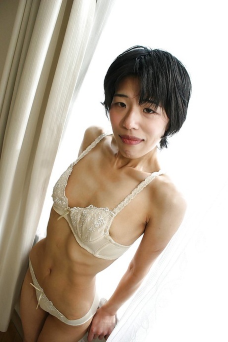 tynd asiatisk hot nøgen galleri
