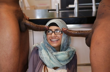 hijab erotic images