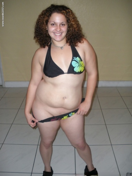 mollige bikini top erotisch afb