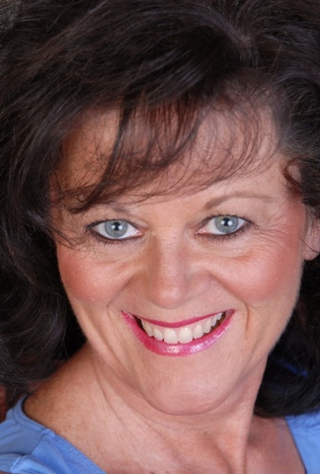bedstemor ansigt erotisk hd billeder