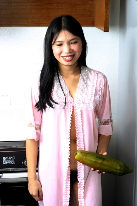 asiatischer Dildo kostenlose sexy galerie