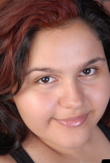 chubby face beautiful naked archive