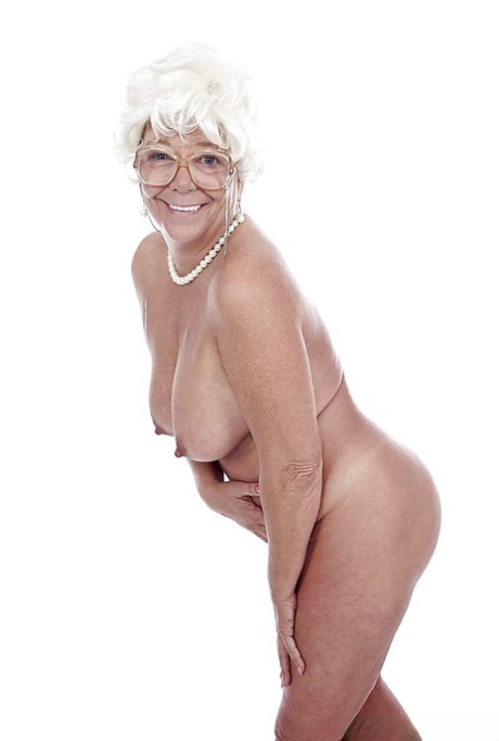bedstemor naturlige bryster porno hd billede