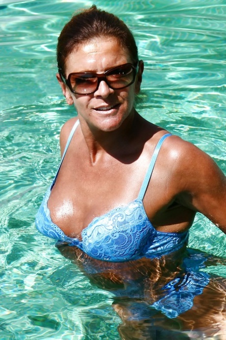 bikini grand-mère plutôt meilleur photos
