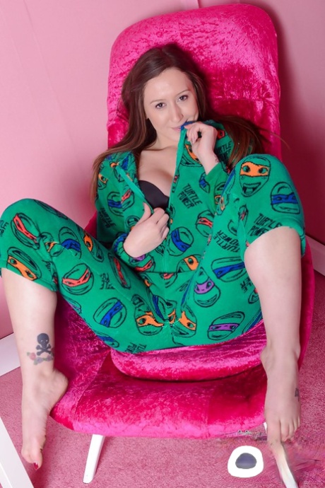 Elouise Please high quality star images