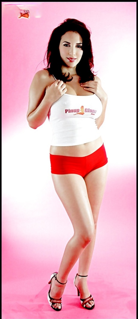 Jelena Jensen hot star gallery