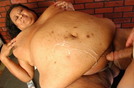 ebony granny perfect archive