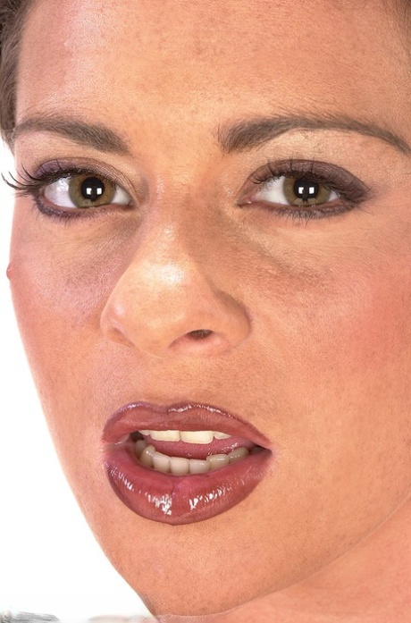 faccia da milf sesso bollente foto