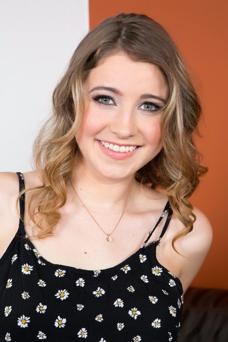 Kinsley Eden beautiful pornstar pic