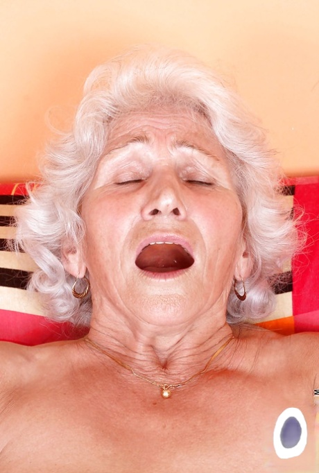 tette nude hd per adulti fotografie