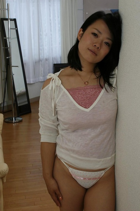 asian mature hot photo