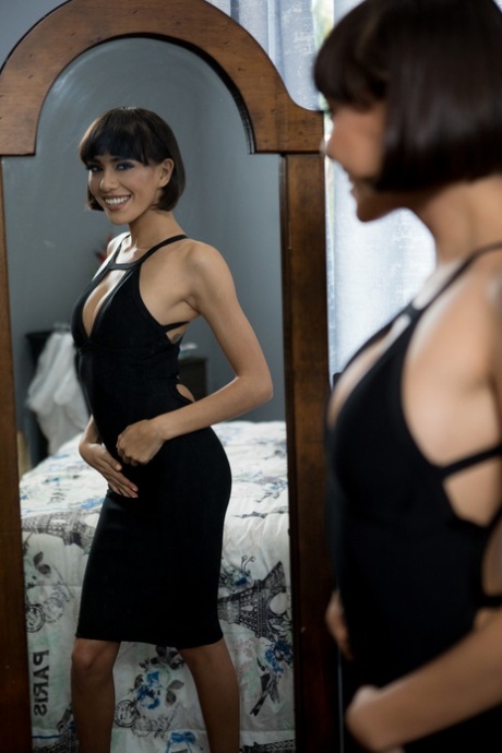 moglie magra pornografico hd immagini