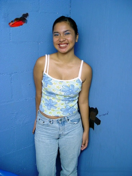 Nadia Nitro perfect model img