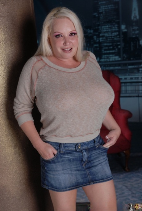 Rachel Love erotic star photo