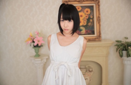 petite japanese exclusive photo