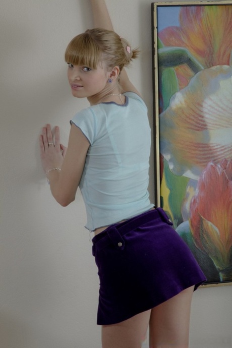 pochylony nad cipką artystyczne porno galeria