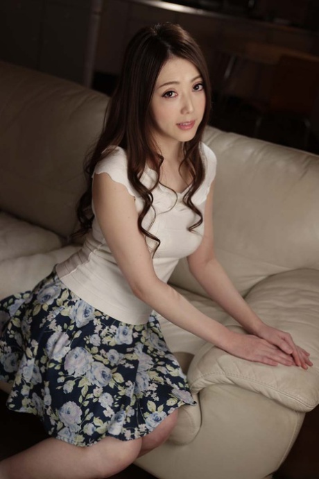 pretty asian nude pics