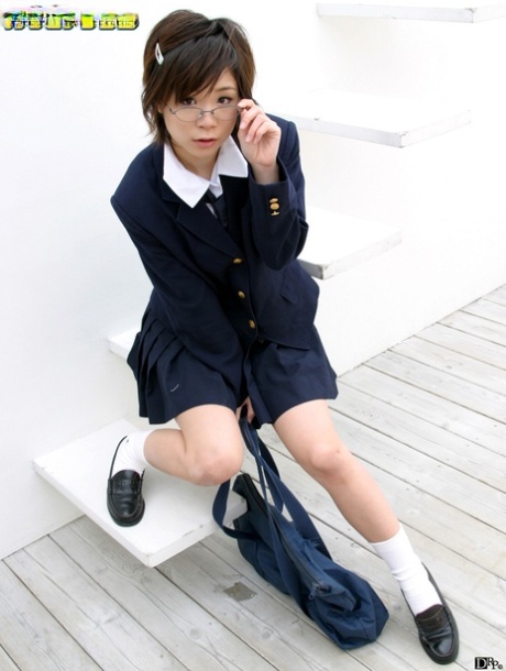 japanese short hair sexy nudes gallery