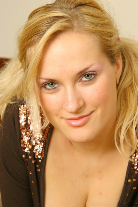 hübsches Gesicht erwachsene pornographische galerie