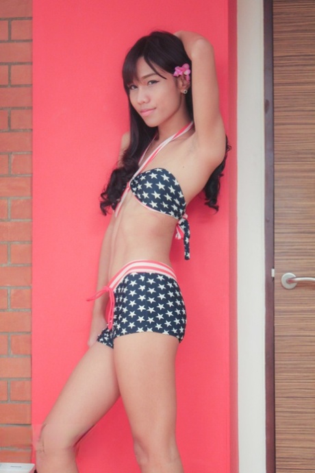 transsexuální bikiny perfektní snímky