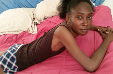 tonåring shemale sperma hög kvalitet gratis foto