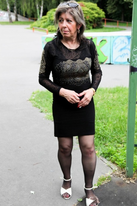 babiččiny brýle špičkové porno obrázek