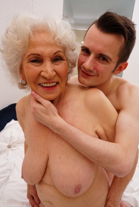 granny sex naked photos