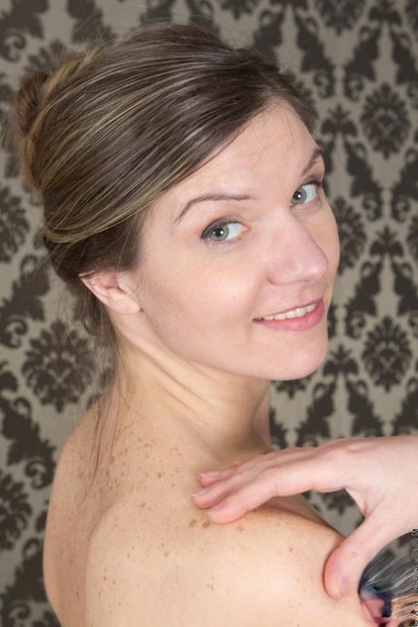 mature face free naked pics
