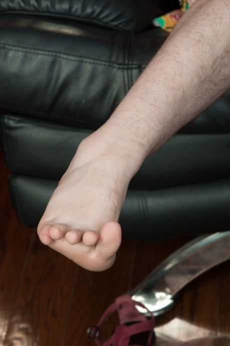 pale hairy free sex photo