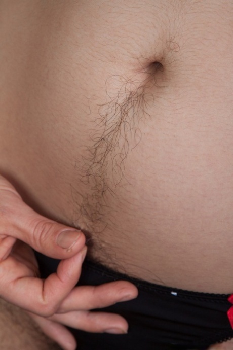 thick solo free nude images