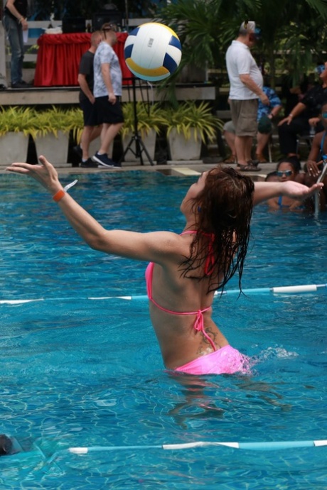 ladyboy bikini hot photos