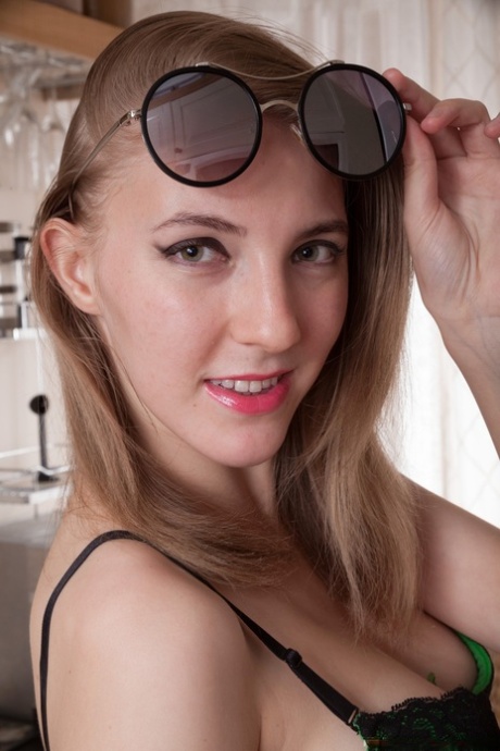 baise dans la salle de bain sympa érotique photo