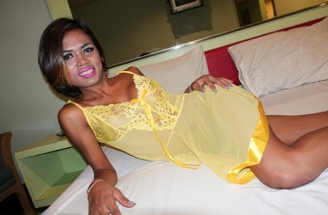 Ladyboy-POV hübsche hd galerien